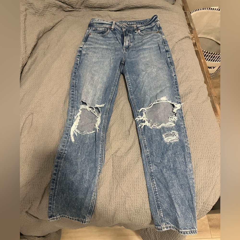 American Eagle Mom Jeans